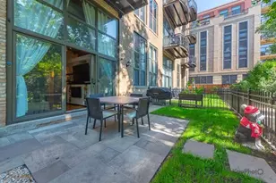 1330 W Monroe St, Chicago, IL 60607 - Photo 29