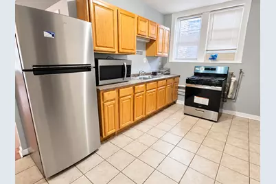 8012 S Essex Avenue #3S, Chicago, IL 60617 - Photo 5