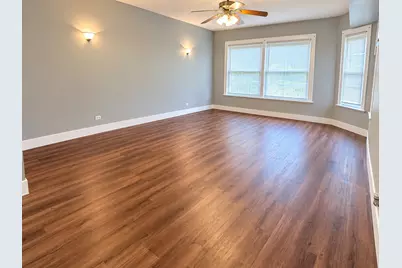 8012 S Essex Avenue #3S, Chicago, IL 60617 - Photo 3