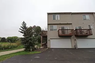 1059 Ellsworth Dr, Grayslake, IL 60030 - Photo 13