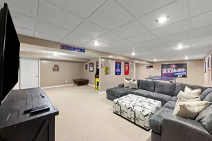 1N210 Coventry Dr, Wheaton, IL 60188 - Photo 25