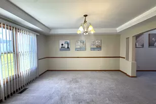 780 Sigmund Rd, Naperville, IL 60563 - Photo 5