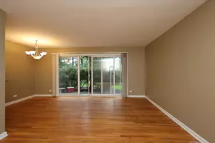 10113 Old Orchard Ct, Skokie, IL 60076 - Photo 3