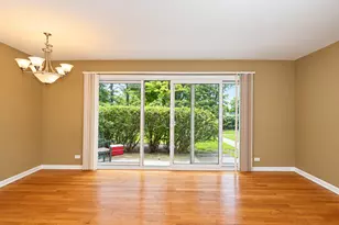 10113 Old Orchard Ct, Skokie, IL 60076 - Photo 5
