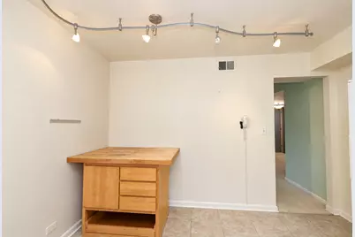 2001 Sherman Avenue #407, Evanston, IL 60201 - Photo 9