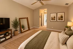2084 Orchard Ln, Carpentersville, IL 60110 - Photo 15
