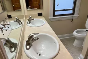 5059 W Argyle St, Chicago, IL 60630 - Photo 9
