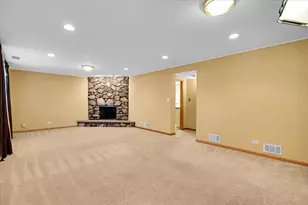 [Address not provided], Darien, IL 60561 - Photo 13