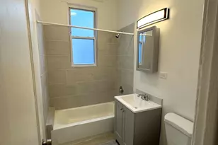4058 W Hirsch St, Chicago, IL 60651 - Photo 9