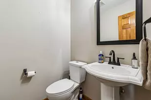 1921 Annettes Cir, Sugar Grove, IL 60554 - Photo 13