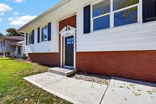 309 N Towanda Ave, Normal, IL 61761 - Photo 3