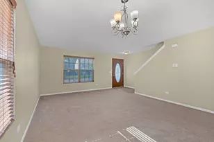 2216 Caton Ridge Dr, Plainfield, IL 60586 - Photo 3