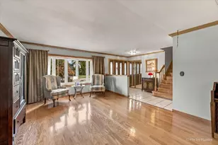 176 Cambridge Ln, Bloomingdale, IL 60108 - Photo 3