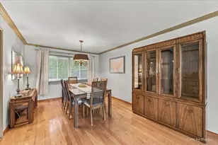 176 Cambridge Ln, Bloomingdale, IL 60108 - Photo 5