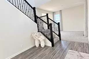 536 Warbler Ln, Yorkville, IL 60560 - Photo 3