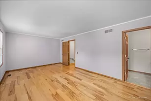 221 Foxmoor Rd, Fox River Grove, IL 60021 - Photo 17