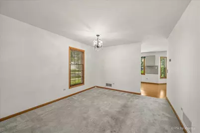 221 Foxmoor Road, Fox River Grove, IL 60021 - Photo 5