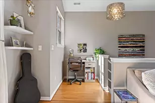 2710 W Haddon Ave, Chicago, IL 60622 - Photo 7