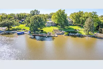 24 Holiday Drive, Lake Holiday, IL 60552 - Photo 13