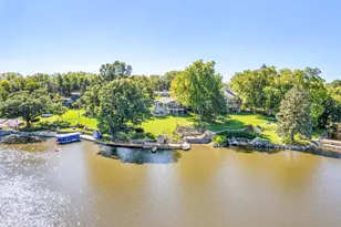24 Holiday Dr, Lake Holiday, IL 60552 - Photo 13