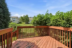 2051 Village View Dr, Yorkville, IL 60560 - Photo 19