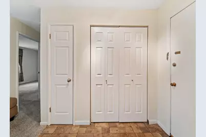 9520 S Mayfield Avenue #N204, Oak Lawn, IL 60453 - Photo 3