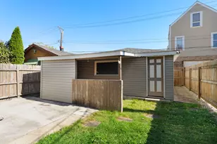 3339 S Artesian Ave, Chicago, IL 60608 - Photo 19
