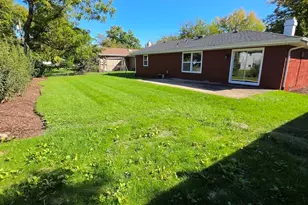 2059 Robert St, Aurora, IL 60506 - Photo 15
