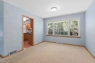17914 S Hood Ave, Homewood, IL 60430 - Photo 9