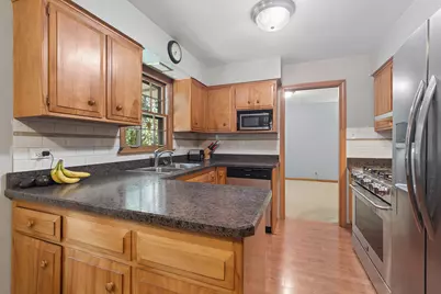 17914 S Hood Avenue, Homewood, IL 60430 - Photo 11