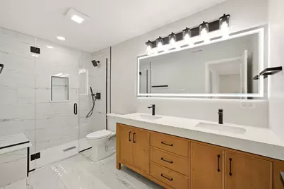 201 N Bierman Avenue, Villa Park, IL 60181 - Photo 9