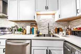 711 E Falcon Dr, Arlington Heights, IL 60005 - Photo 5
