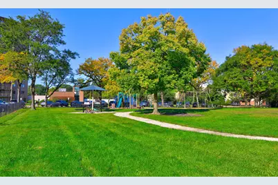 [Address not provided], Willowbrook, IL 60527 - Photo 35