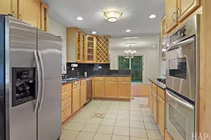 994 Commonwealth Ct, Barrington, IL 60010 - Photo 13