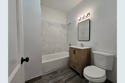 876 N Sacramento Boulevard #1, Chicago, IL 60622 - Photo 9