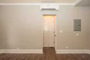 817 W Lakeside Pl, Chicago, IL 60640 - Photo 9