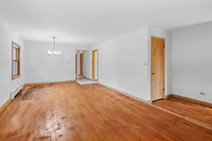 6046 W Miami Ave, Chicago, IL 60646 - Photo 3