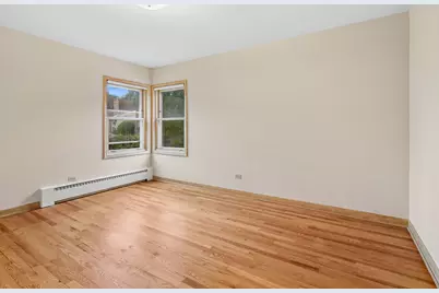 6046 W Miami Avenue, Chicago, IL 60646 - Photo 27