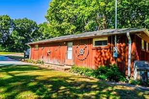 1516 Hunter St, Sterling, IL 61081 - Photo 3