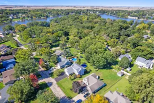 769 Cynthia Dr, Lake Holiday, IL 60548 - Photo 35