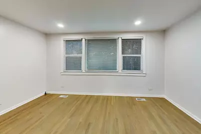 5142 Jarlath Avenue, Skokie, IL 60077 - Photo 19