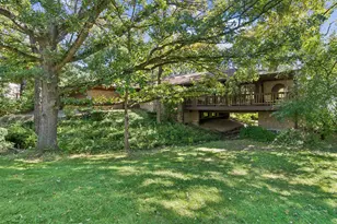8607 W 93rd Pl, Hickory Hills, IL 60457 - Photo 1