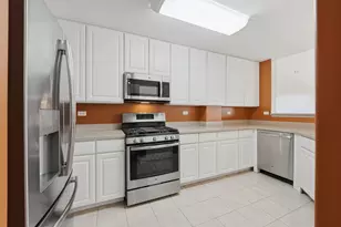 1 Itasca Pl, Itasca, IL 60143 - Photo 19