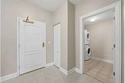 1 Itasca Place #214, Itasca, IL 60143 - Photo 9