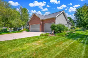 12 Stonehedges Ct, Bloomington, IL 61705 - Photo 75