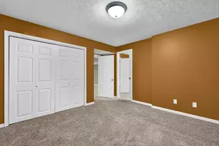12 Stonehedges Ct, Bloomington, IL 61705 - Photo 41