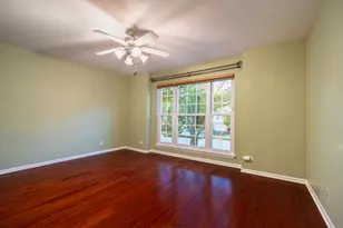 2673 S Embers Ln, Arlington Heights, IL 60005 - Photo 9