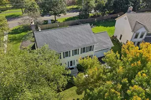 359 Banbury Ln, Grayslake, IL 60030 - Photo 27