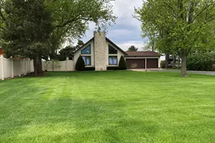 1669 N Il Route 23, Streator, IL 61364 - Photo 1