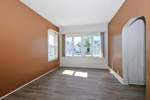 10335 S Hoxie Ave, Chicago, IL 60617 - Photo 13